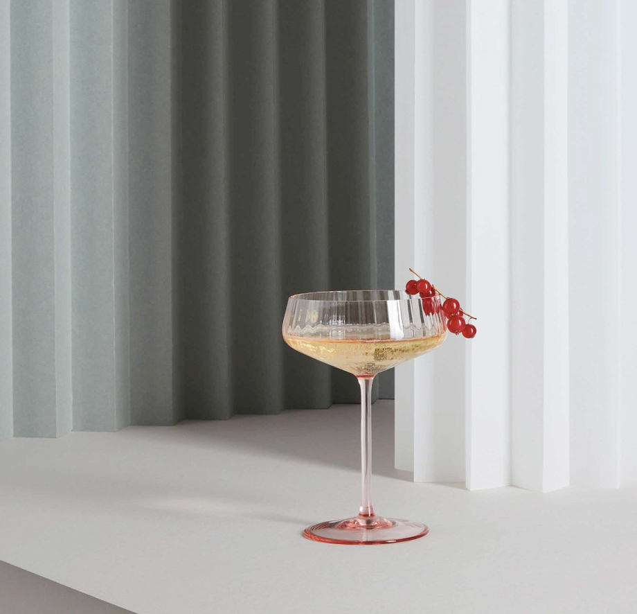 Novelties Visual White wine